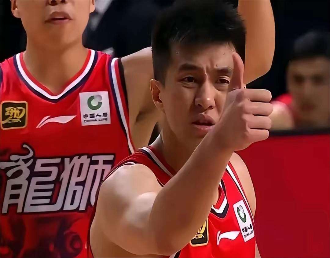 JackeyLove伤愈复出，夺冠首场表现抢眼，快船球迷欢呼！